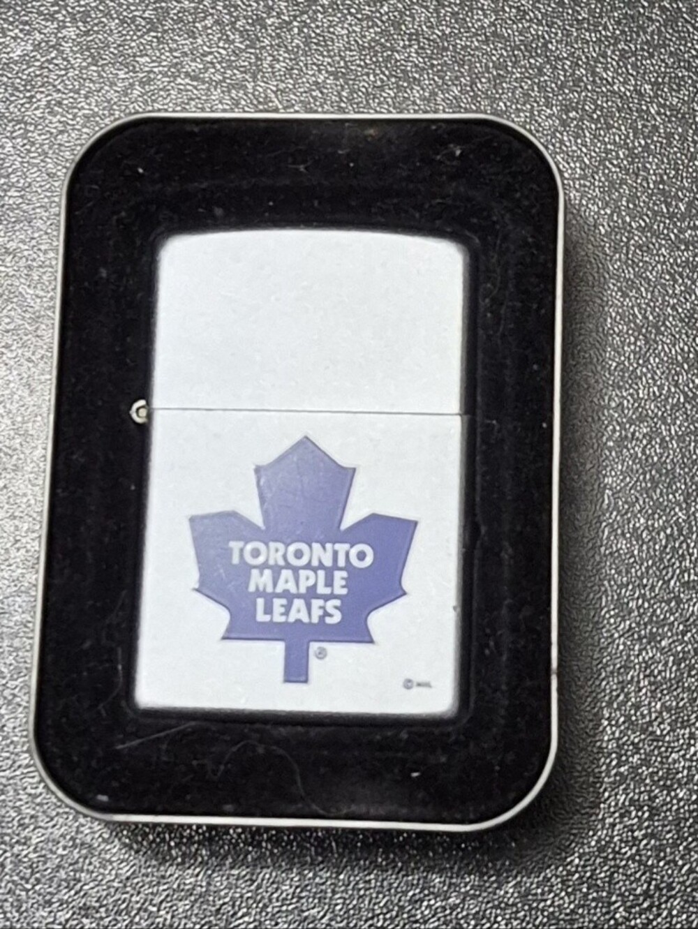 Toronto Maple Leafs Zippo Lighter - Silver& Blue